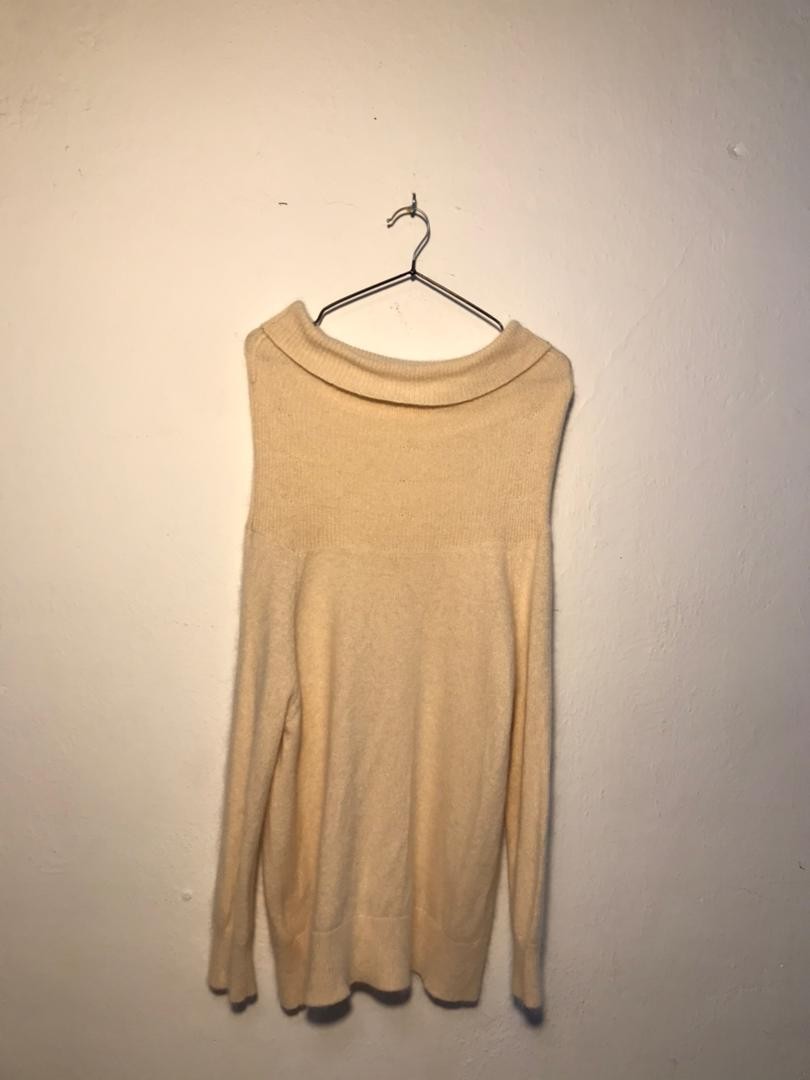 SPIRAL STORE cream knit sweater with cowl neck and long sleeves