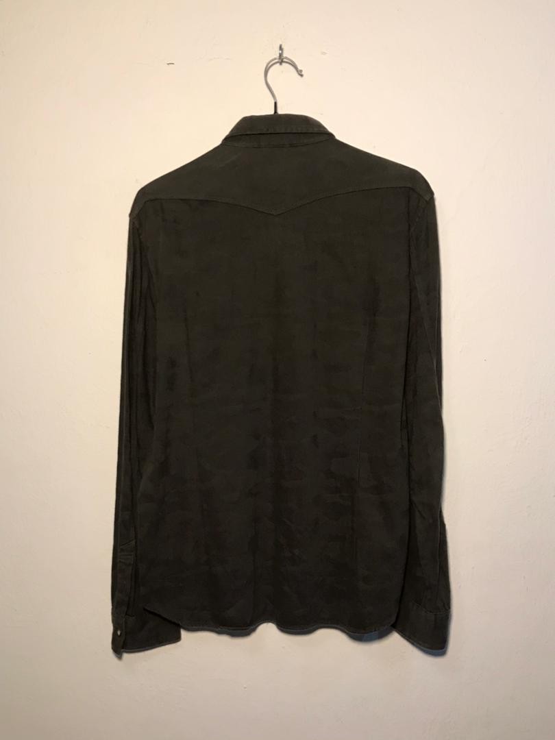 SPIRAL STORE dark green long sleeve button-up shirt with western yoke detail