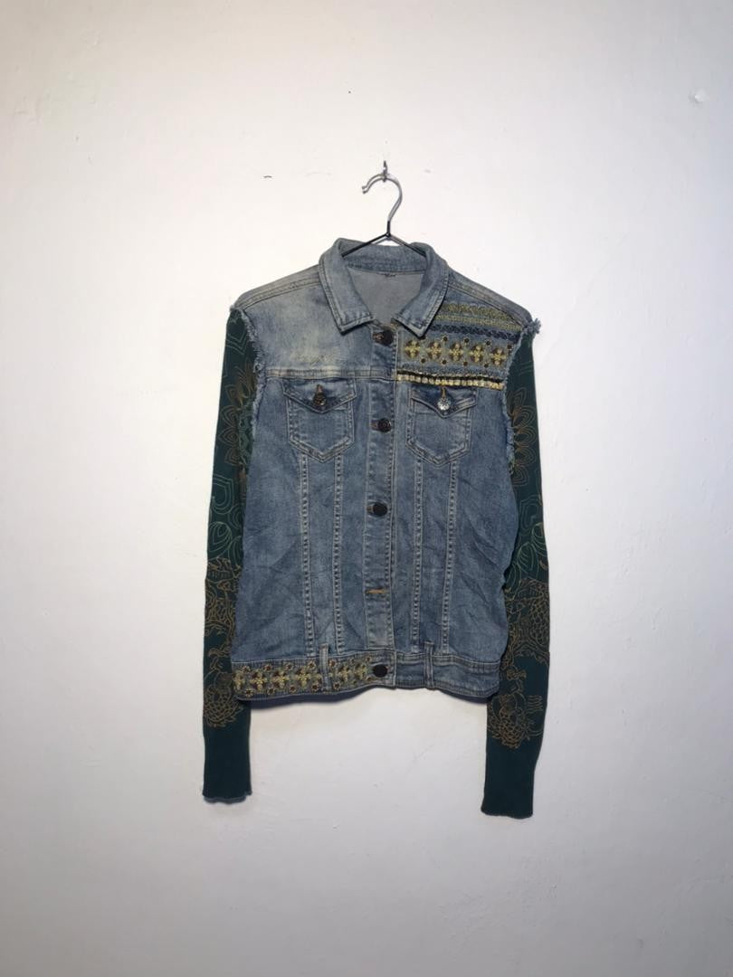 SPIRAL STORE blue denim jacket with embroidered sleeves and chest detail. Button-up front, classic collar.